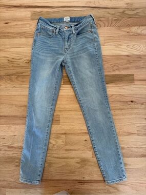 J Crew 9” Toothpick Light Blue Women's Skinny Jeans